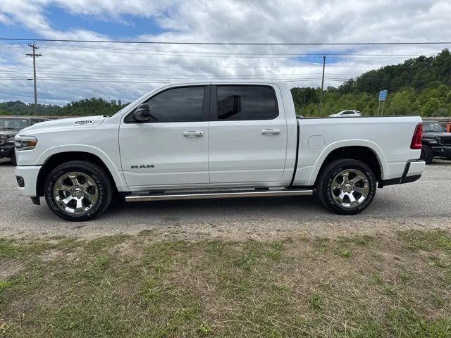 Used 2025 White Ram Big Horn/Lone Star image 6