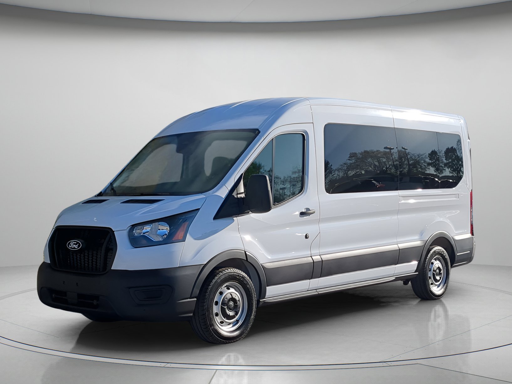2026 Ford Transit 350 XL Med Roof Sliding Pass. 148's photo