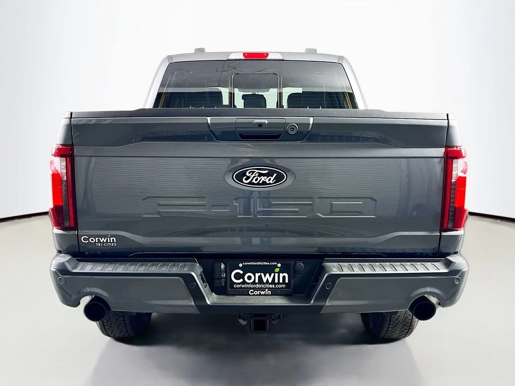 New 2026 Carbonized Gray Metallic Ford XLT image 15