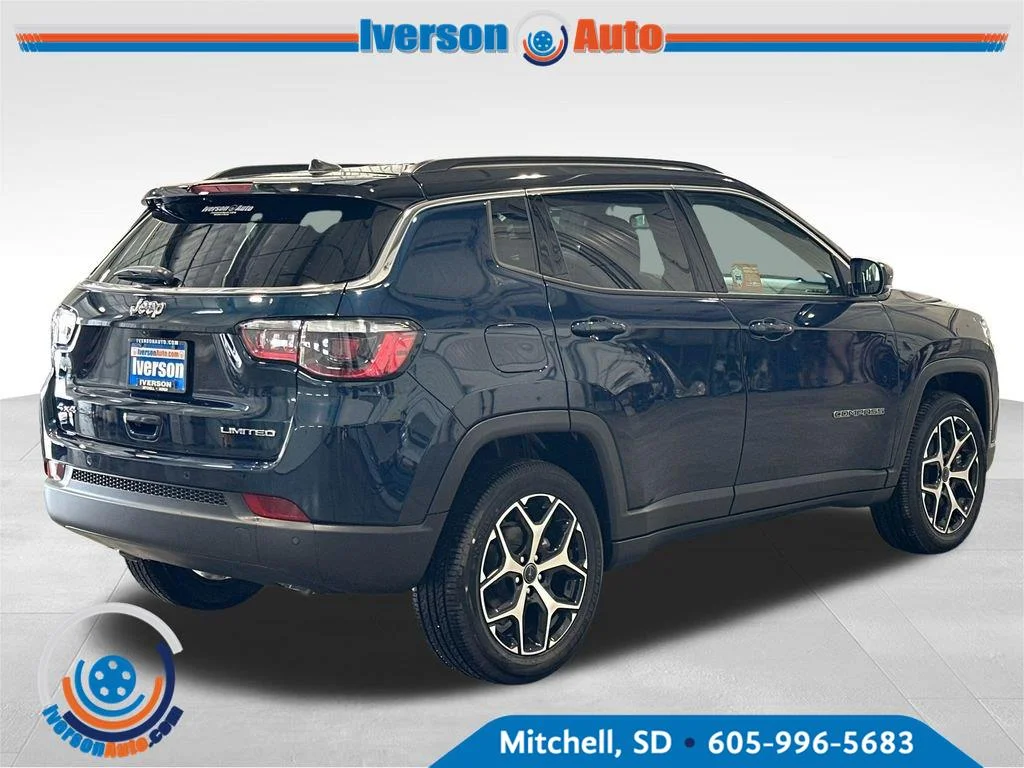 New 2026 Fathom Blue Pearl Coat Jeep Limited image 7
