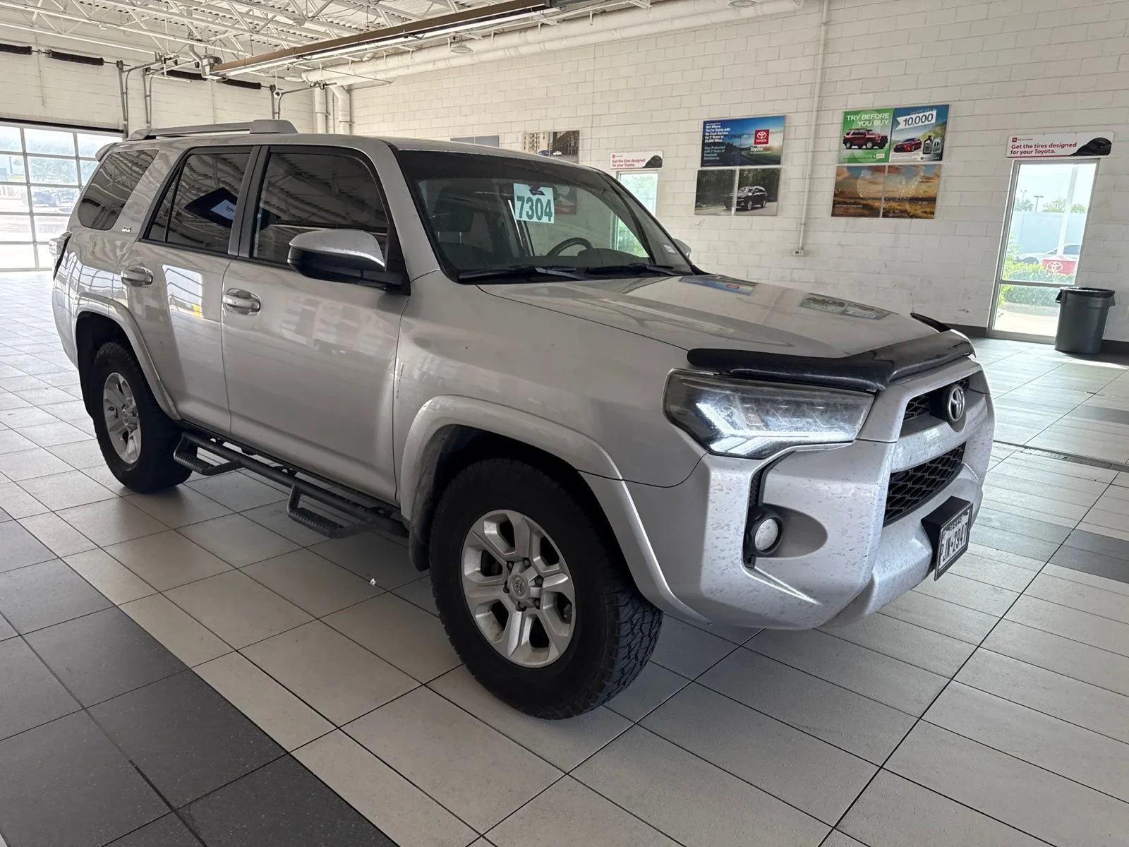 Used 2014 Silver Toyota SR5 image 11