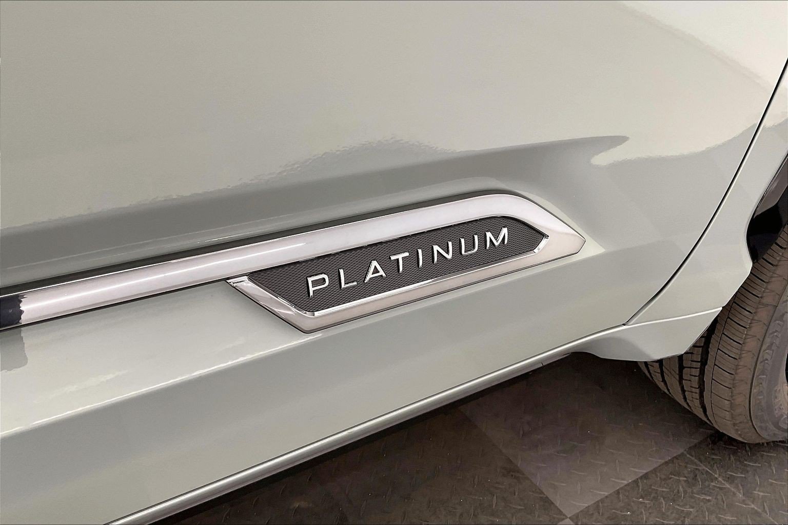 New 2026 Lunar Rock Toyota Platinum image 17