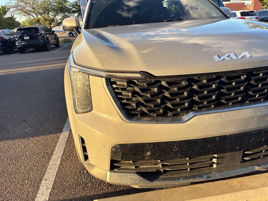 Used 2025 Gray Kia EX image 4