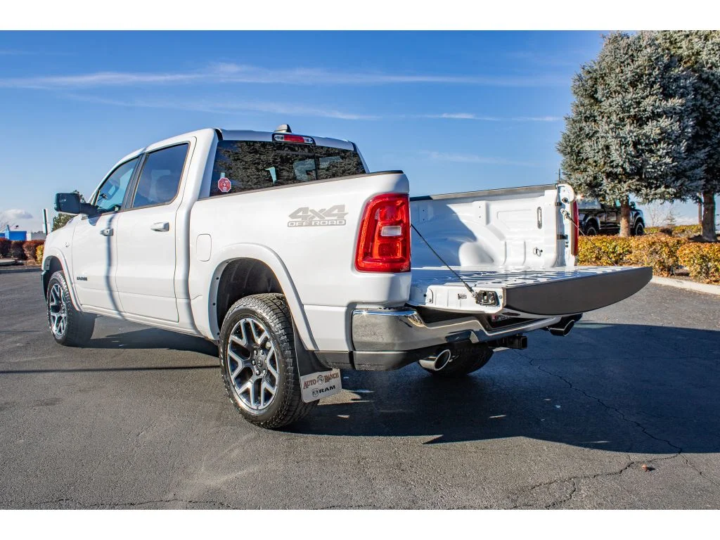 2026 RAM 1500 Laramie - Photo 9