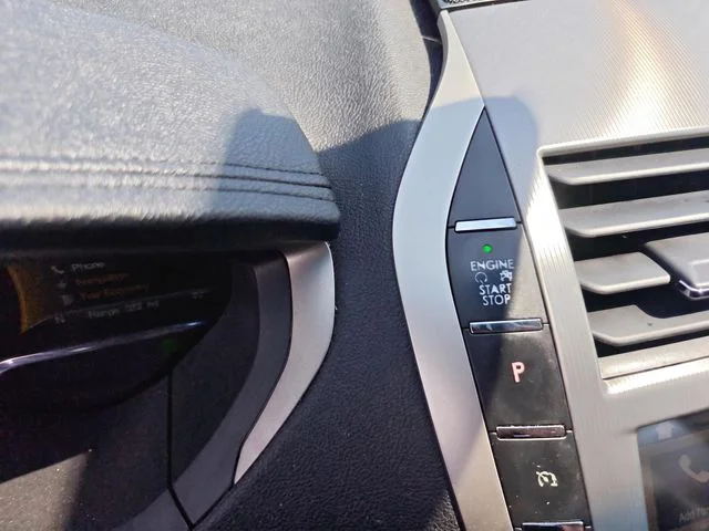 Used 2017 Silver Lincoln Reserve image 29