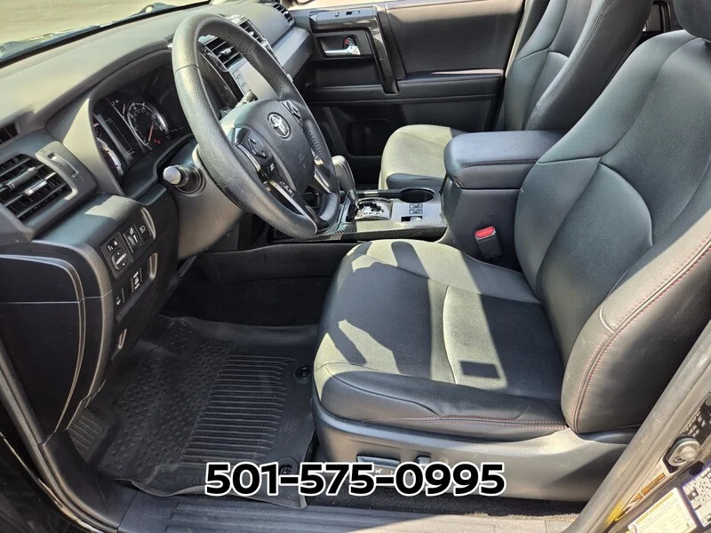 Used 2021 Midnight Black Metallic TOYOTA VENTURE 4WD image 10