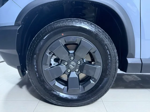 New 2026 SONIC GRAY Honda RTL image 10