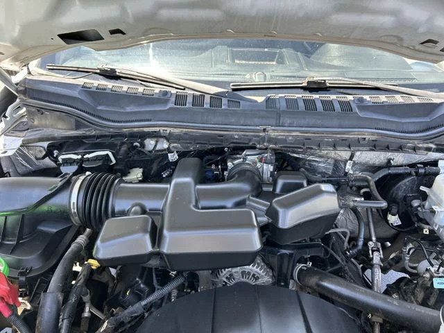 Used 2019 White Ford XL image 27