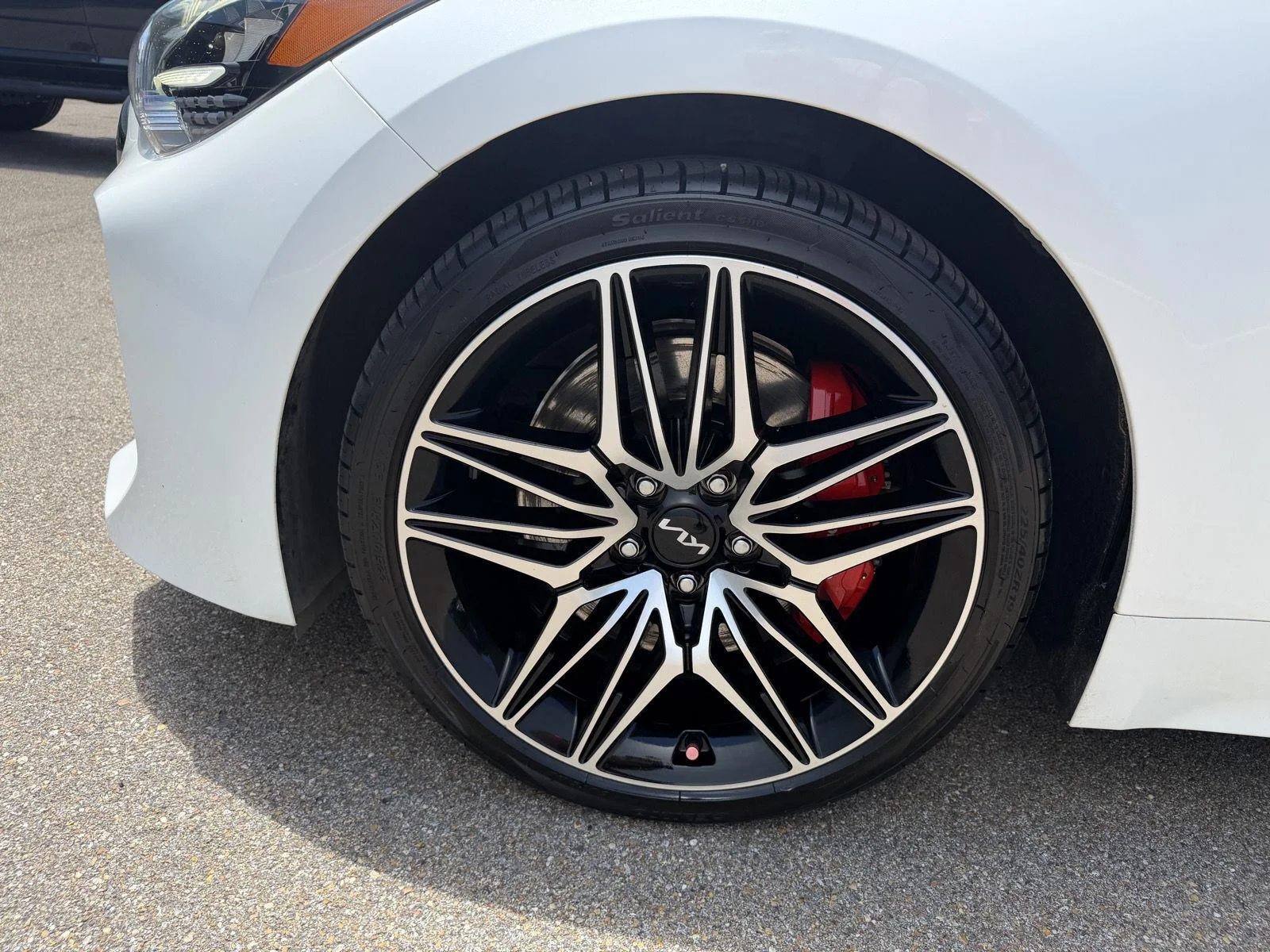 Used 2022 Snow White Pearl Kia GT1 image 25