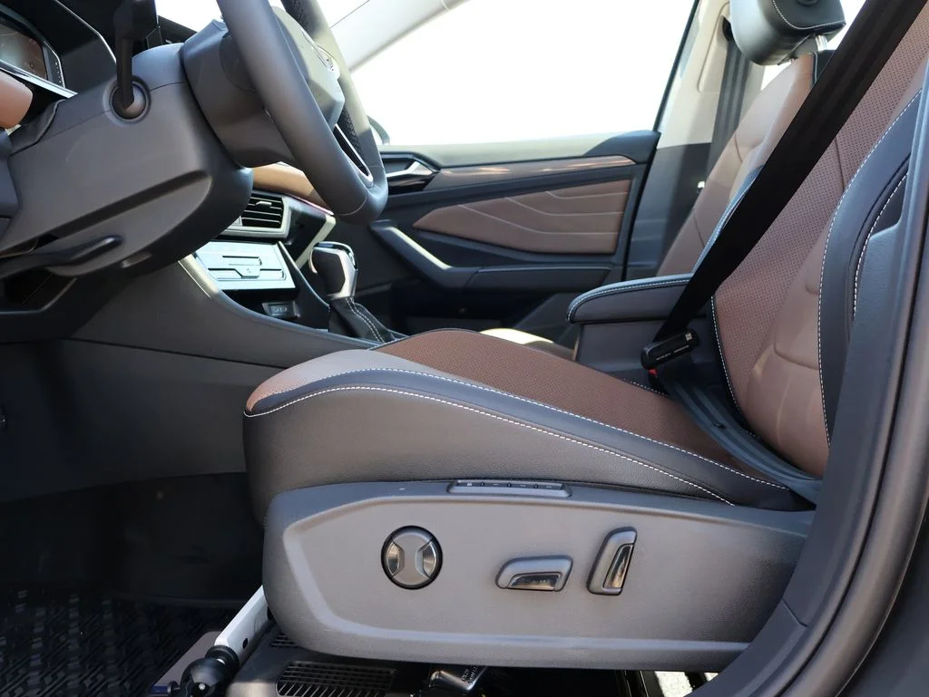 2026 Volkswagen Jetta SEL - Photo 37