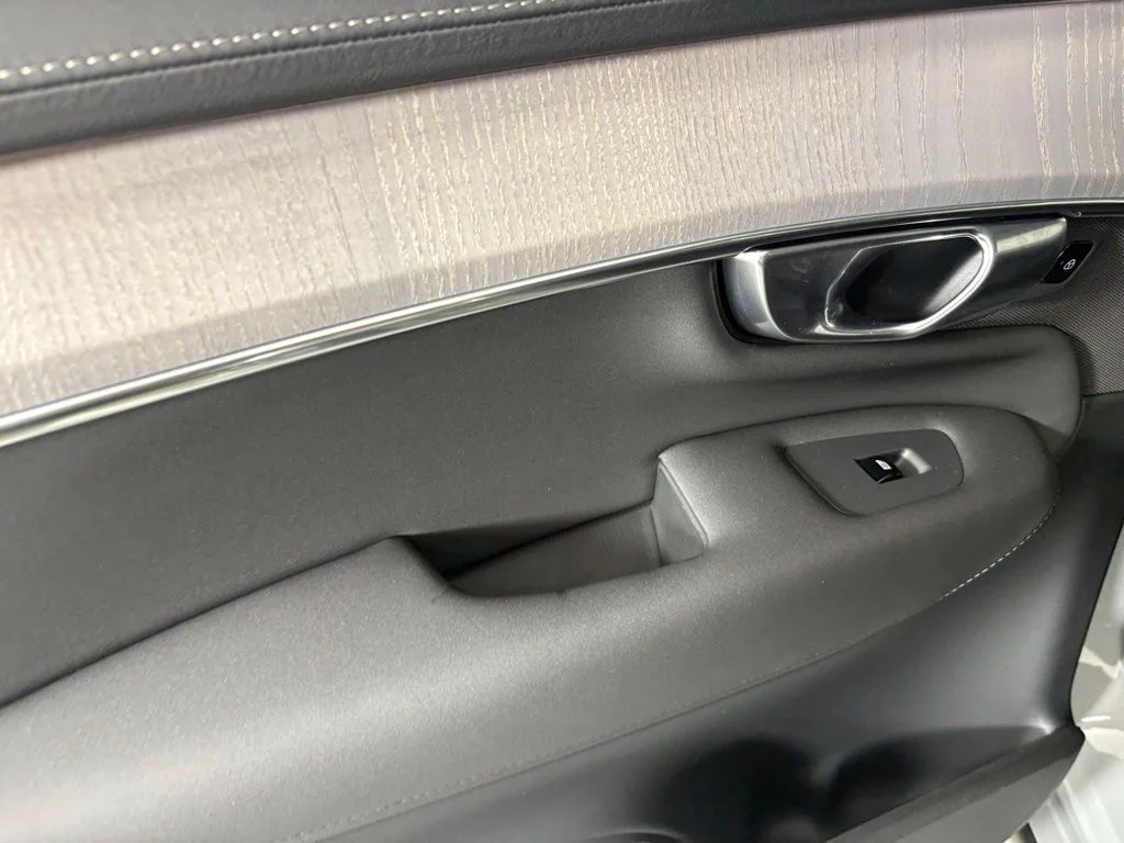New 2026 Vapour Grey Volvo Ultra image 36