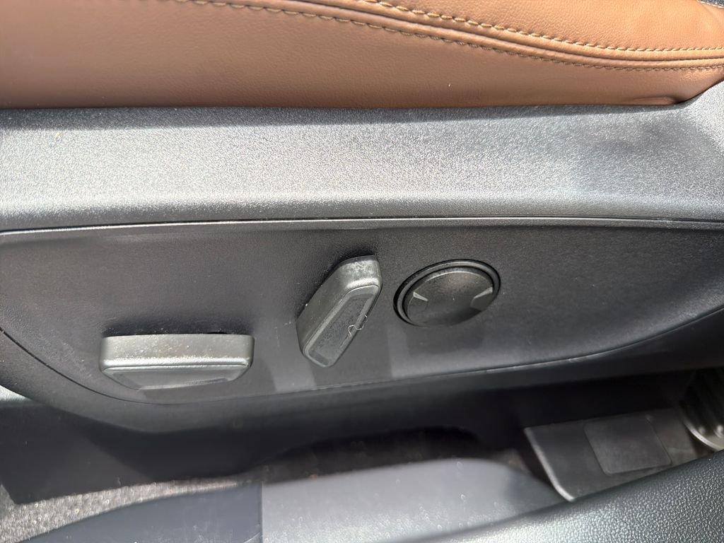 Used 2023 Black Ford Outer Banks image 26