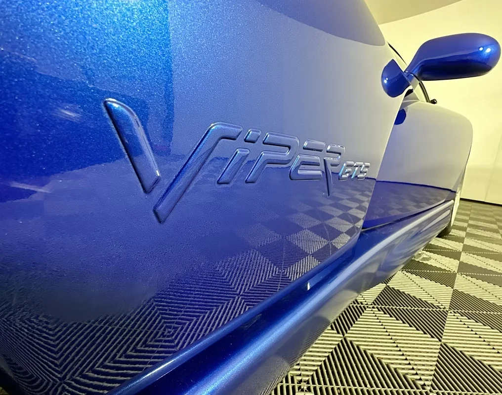 Used 1997 Blue Dodge GTS image 9