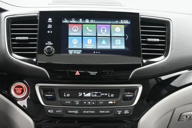 2022 Honda Pilot Touring - Photo 25