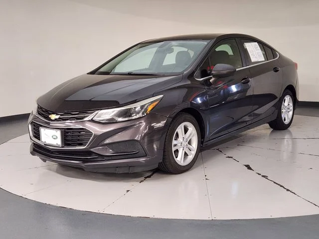 2017 Chevrolet Cruze LT Auto's photo