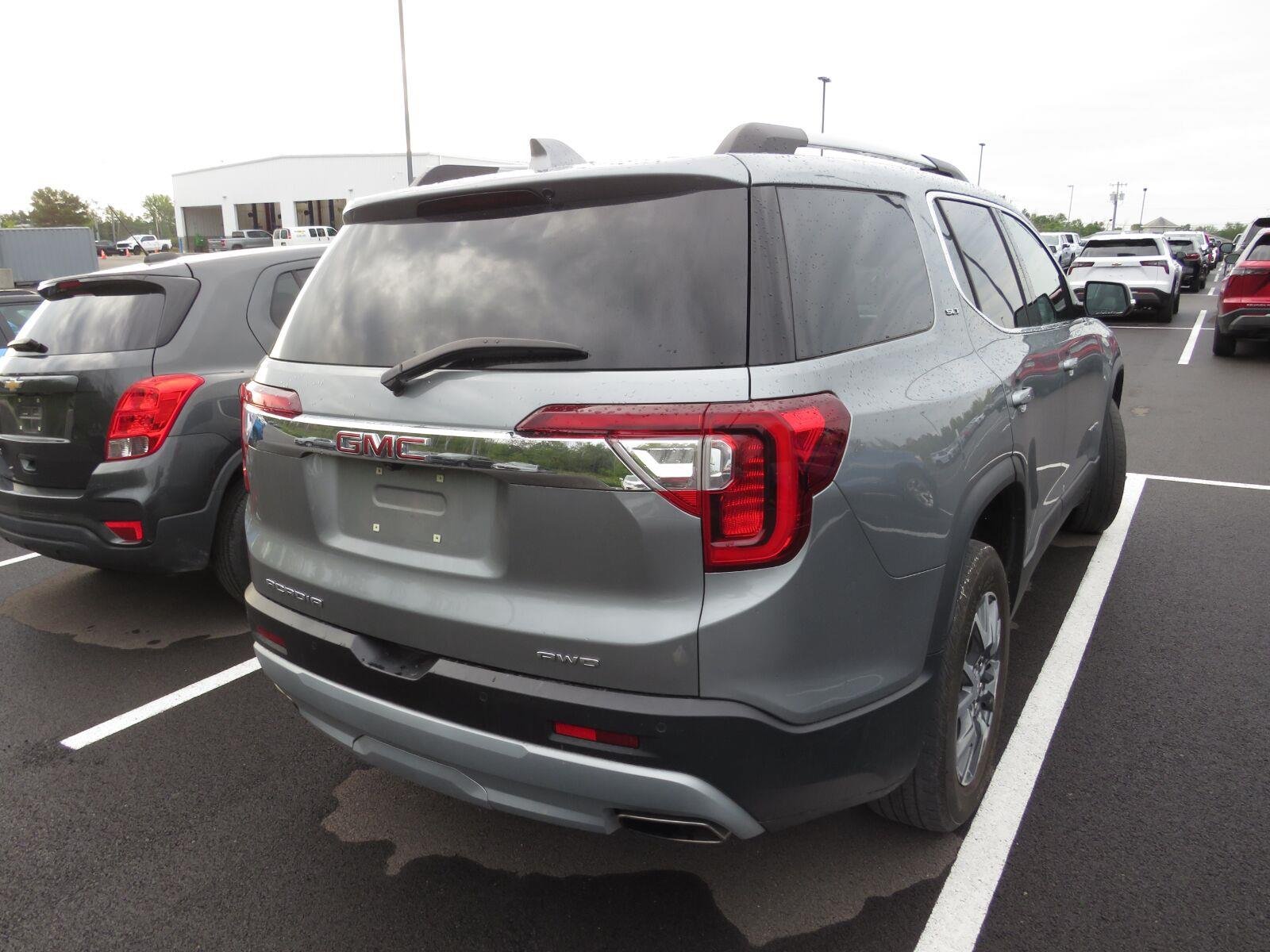 Used 2023 Sterling Metallic GMC SLT image 7