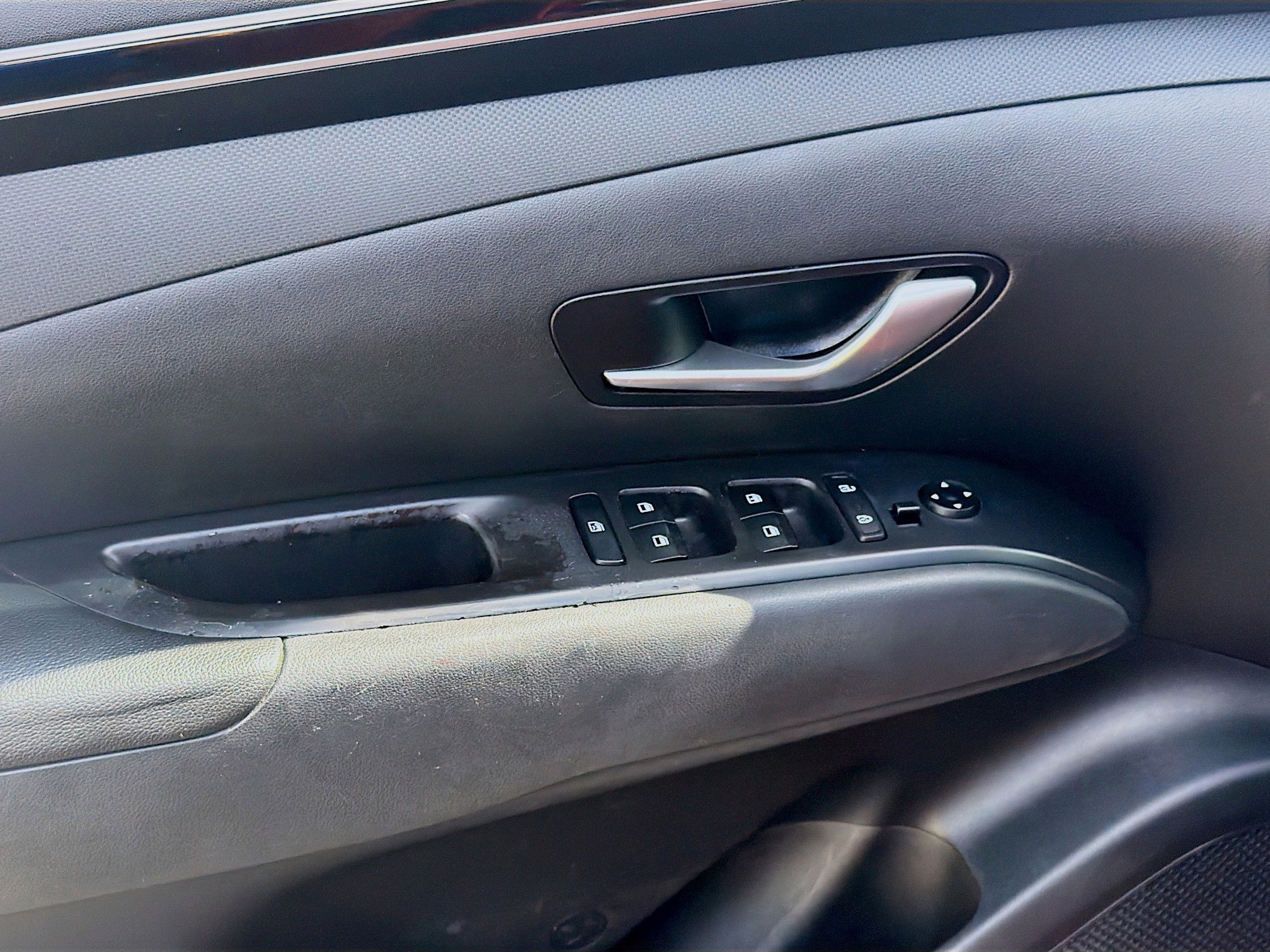 2022 Hyundai Tucson SE - Photo 14