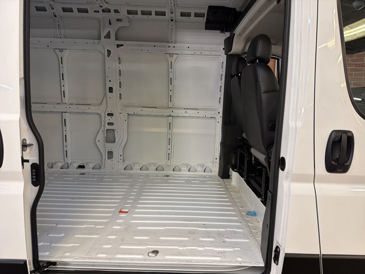New 2026 Bright White Clear-Coat Exterior Paint RAM High Roof image 14