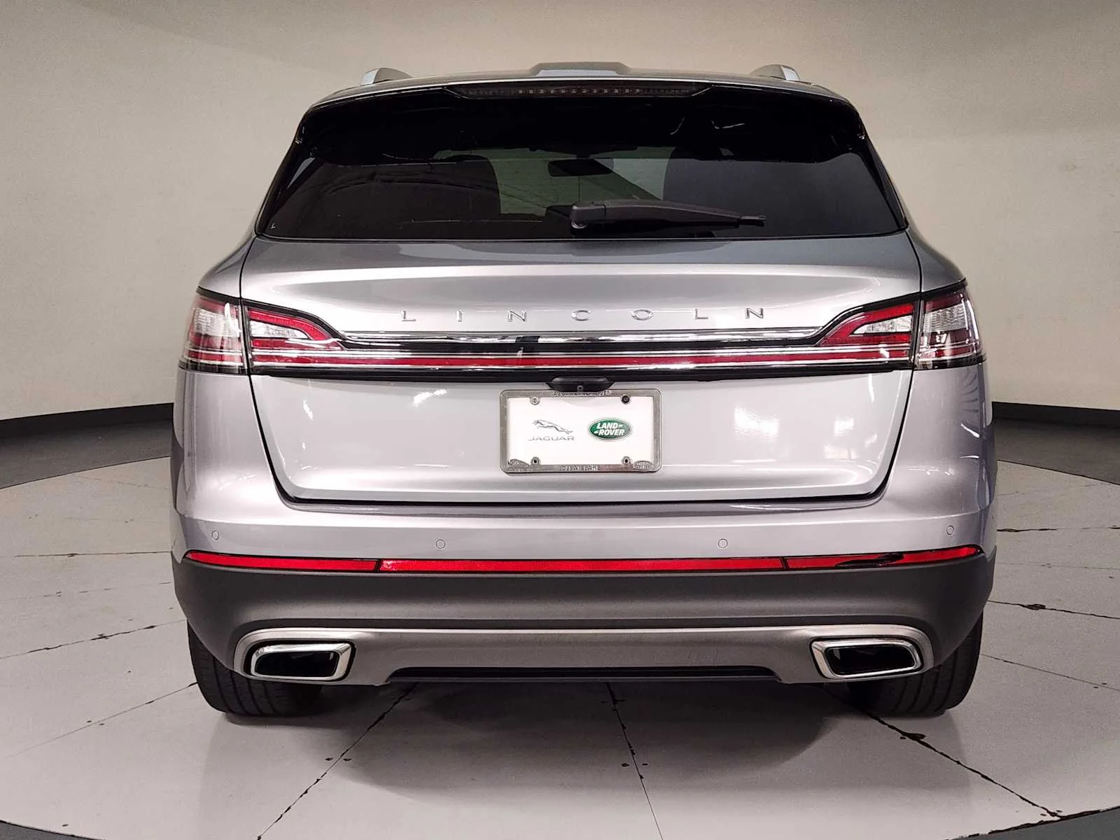 Used 2023 Silver Radiance Lincoln Reserve image 16
