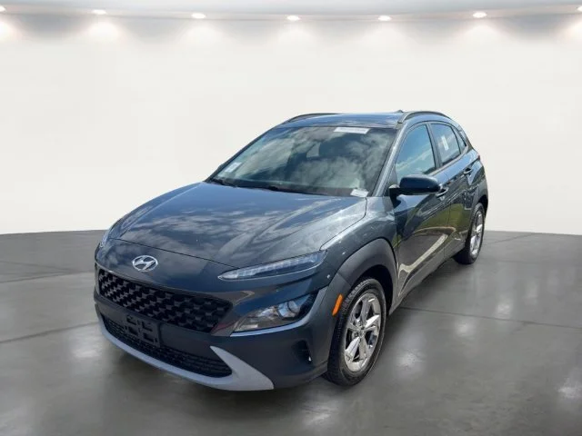 Used 2022 Gray Hyundai SEL image 2