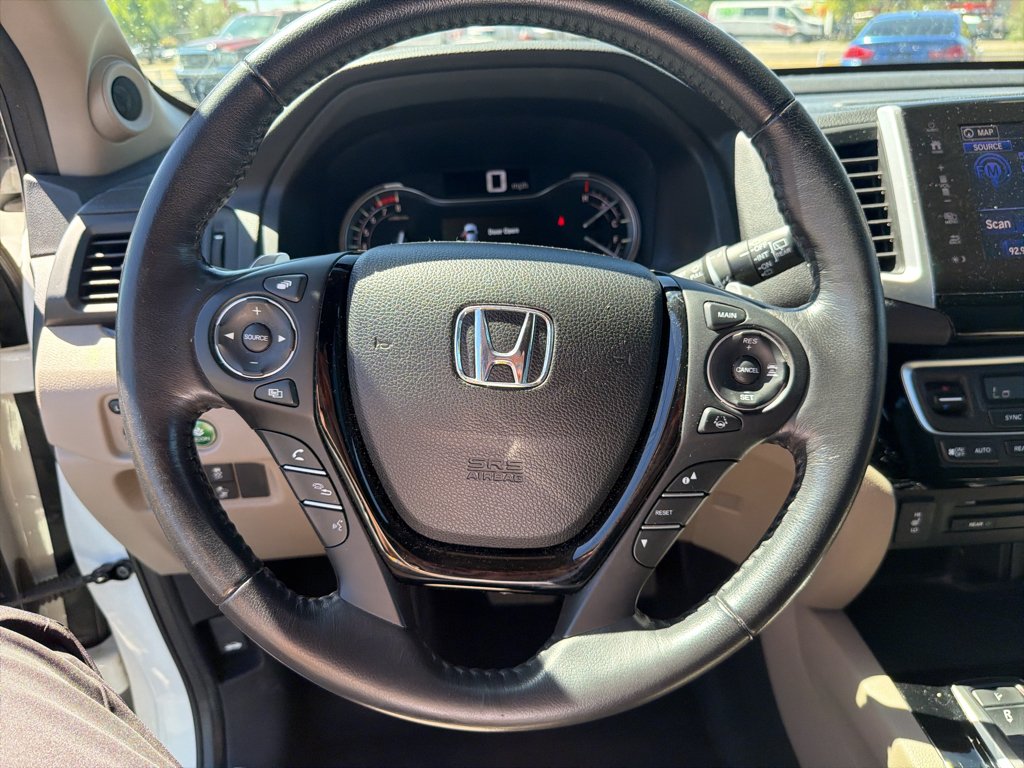 Used 2017 White Diamond Pearl Honda Touring image 11