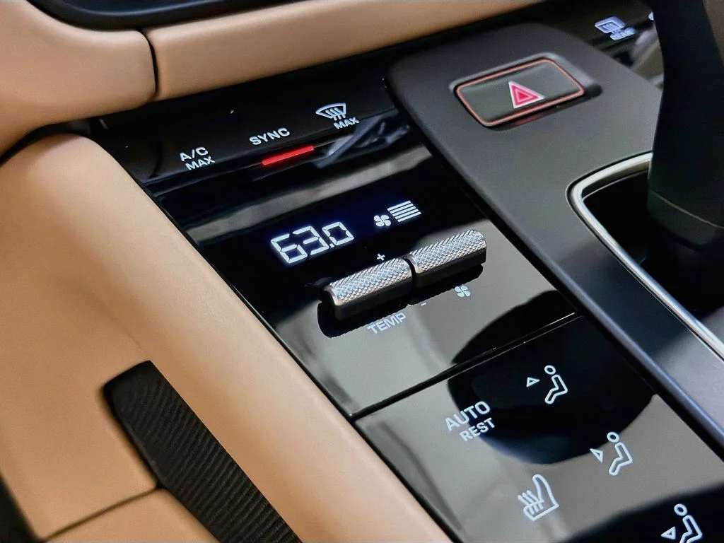 Used 2026  Porsche  image 17