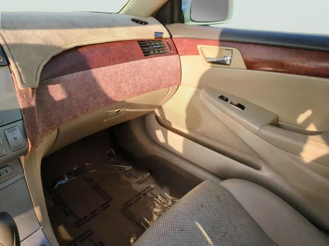 Used 2006  Toyota SLE image 15