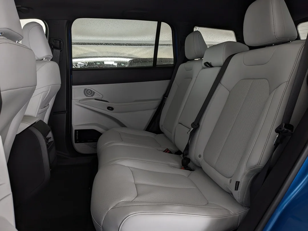 New 2026 Blue Jeep Limited - - 4x4 - Tech Group - Panoramic Sunroof - Trailer Tow - Remote Start & More! image 28