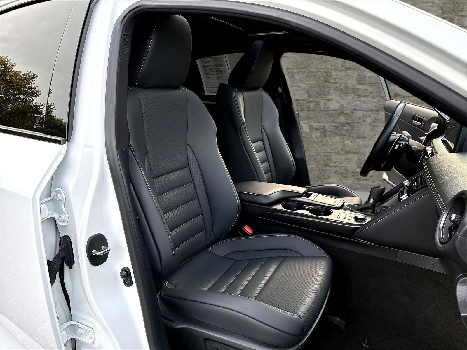Certified Used 2024 White Lexus  image 31