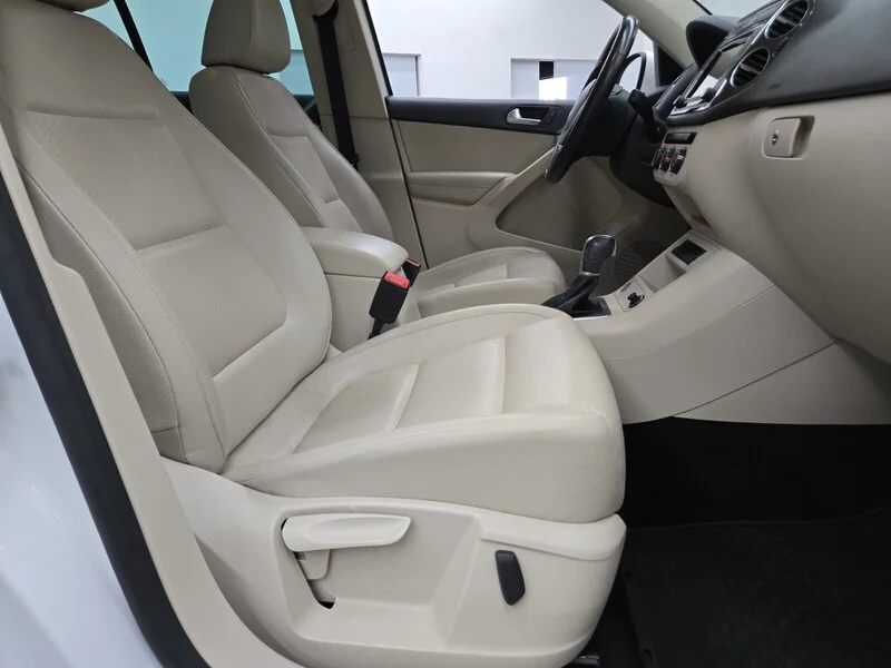 Used 2017 White Volkswagen Wolfsburg Edition image 13