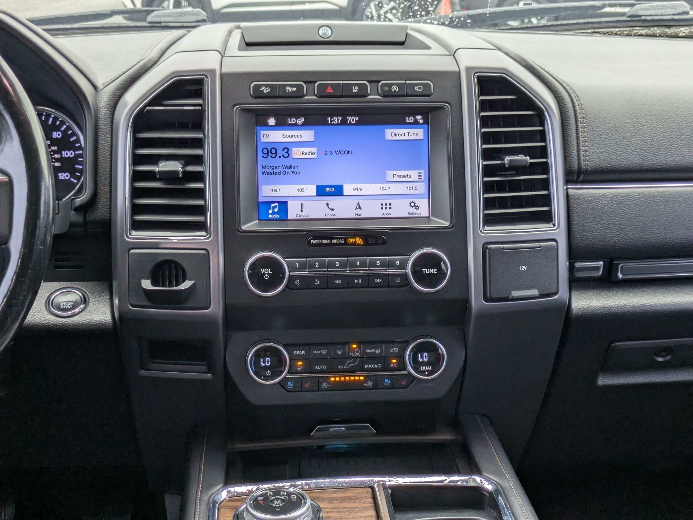 Used 2019 Black Ford Platinum image 16