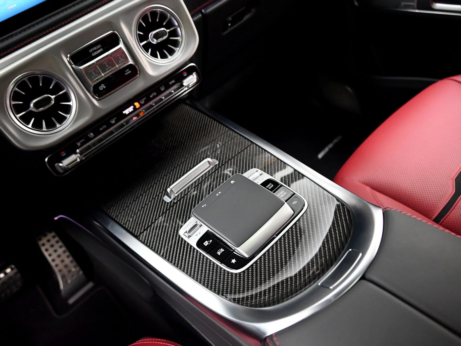 Used 2026 Moonlight White Metallic Mercedes-Benz G 63 AMG® 4MATIC® image 10