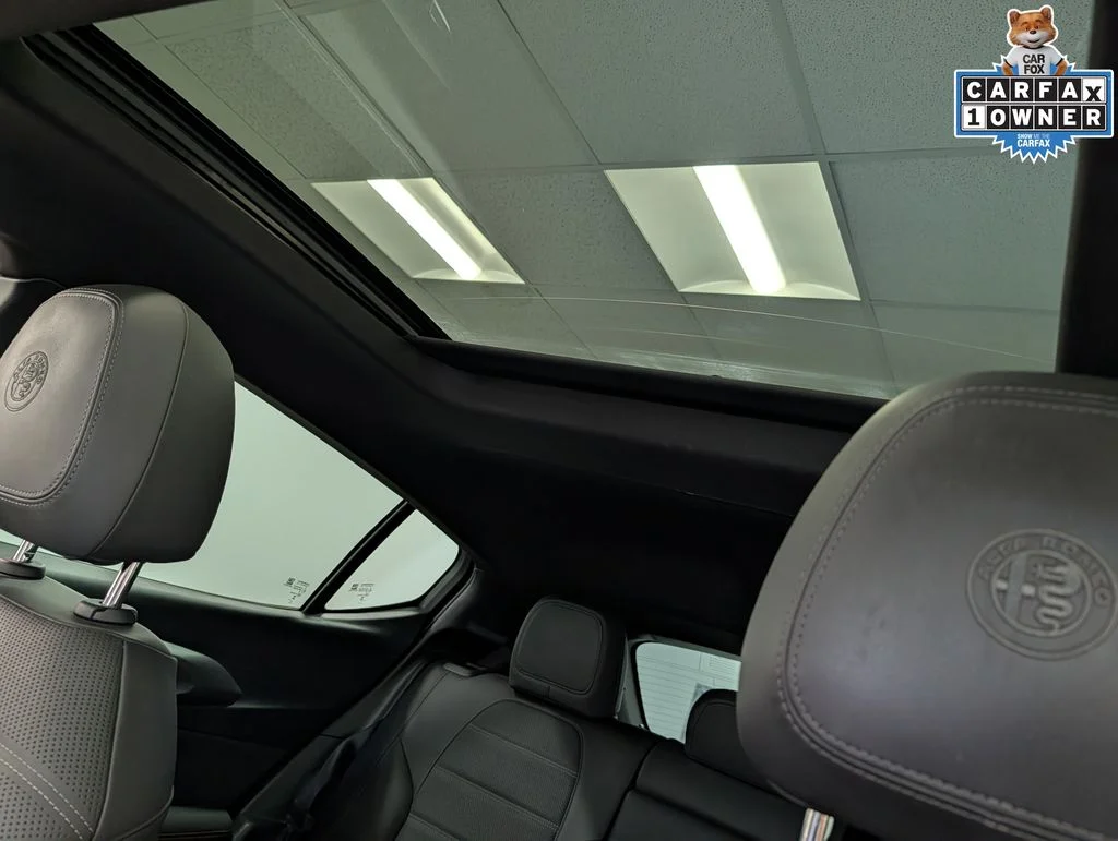 Used 2025 Blue Alfa Romeo  image 22