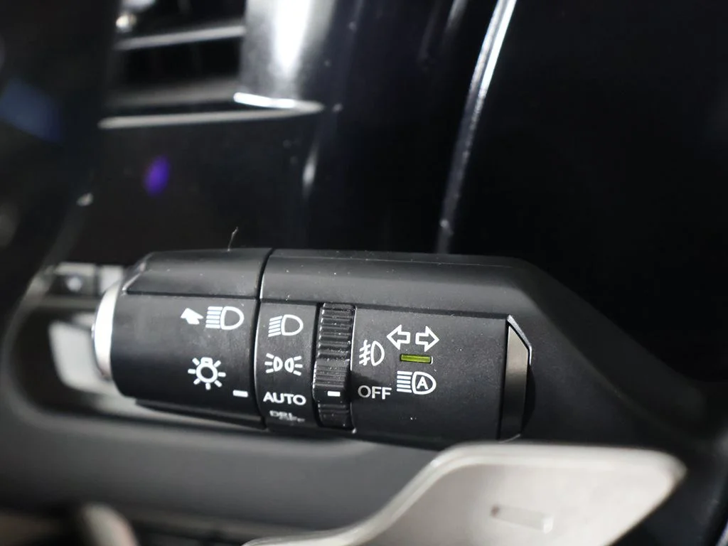 Used 2023 White Lexus 350h Premium image 39