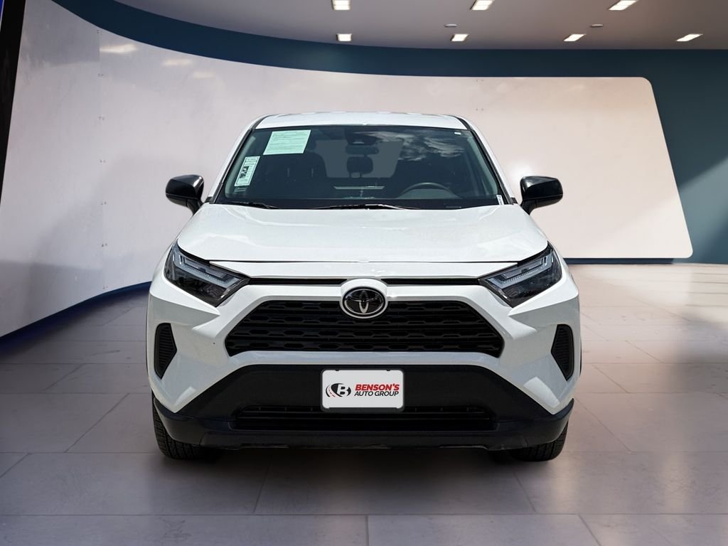 Used 2025 White Toyota LE image 8