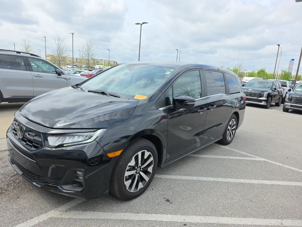2025 Honda Odyssey EX-L's photo