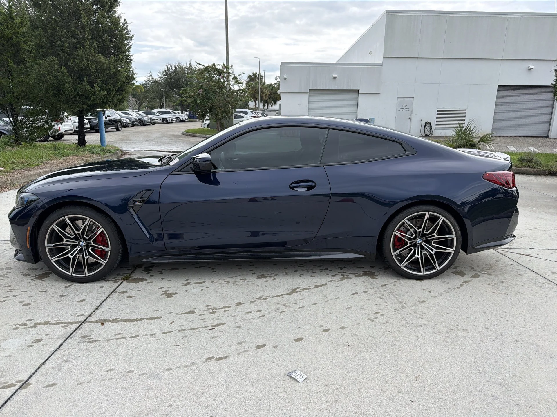 Used 2025 Tanzanite Blue II Metallic BMW Competition image 8