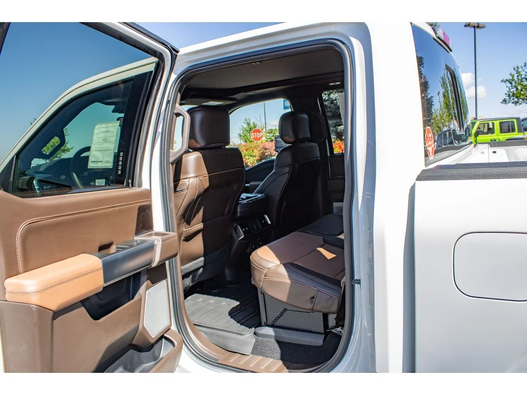 New 2026 Star White Metallic Tri-Coat Ford King Ranch image 18