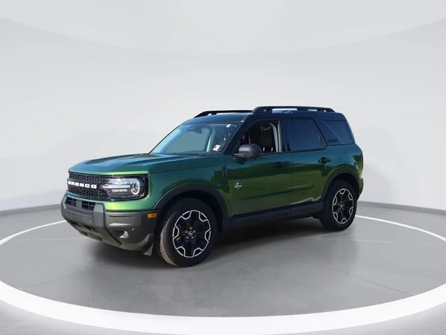 Used 2025 Green Ford Outer Banks image 4