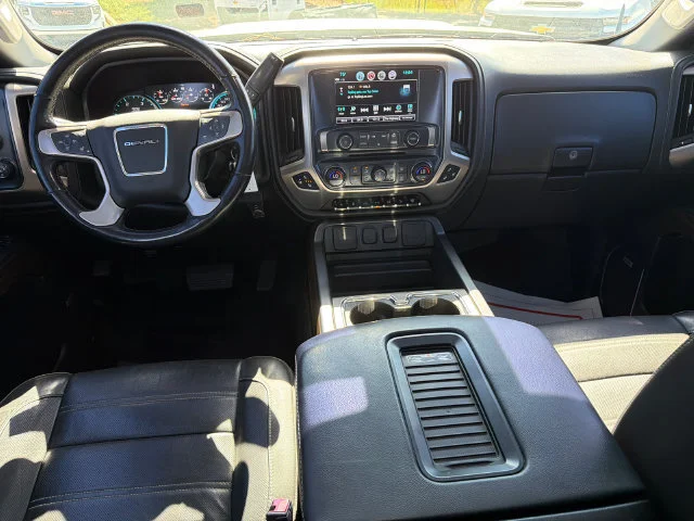 Used 2019 QUICKSILVER METALLIC GMC Denali image 22