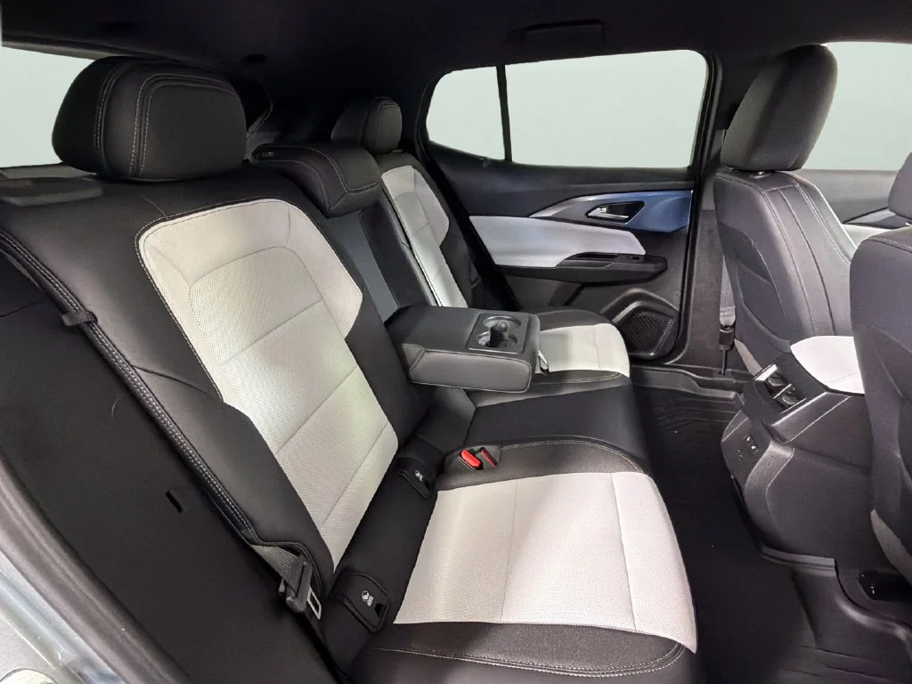 Used 2024 Sterling Gray Metallic Chevrolet 3LT image 31