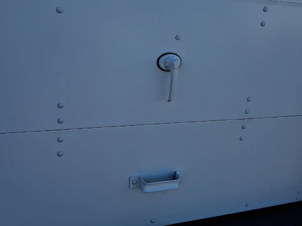 Used 2024 Oyster White BrightDrop EJY image 30