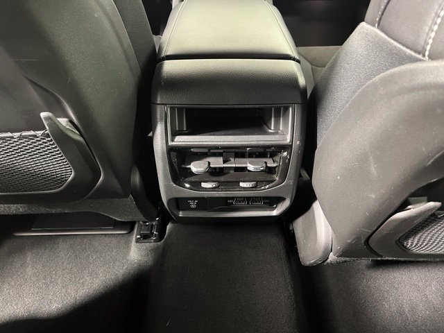 Used 2025 Red Jeep Altitude image 39
