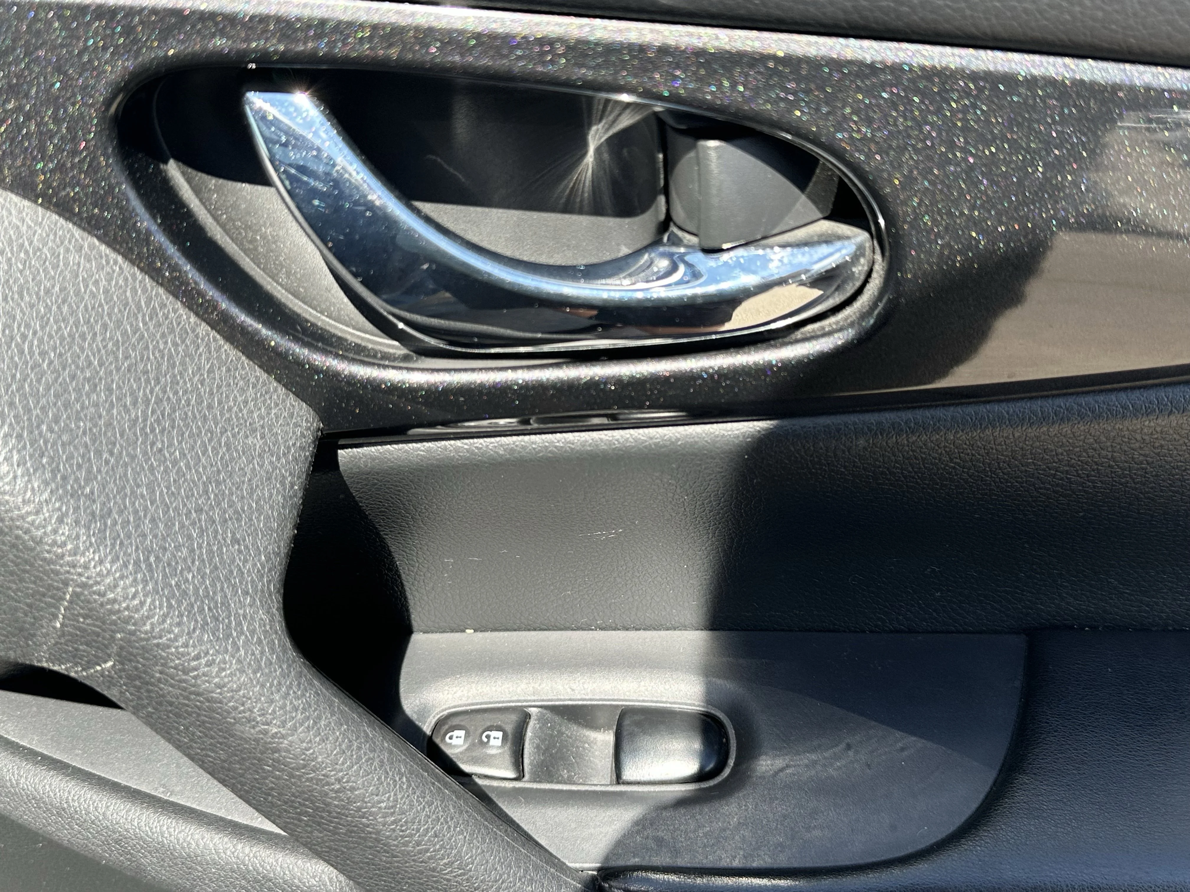 Used 2017 Gray Nissan S image 20