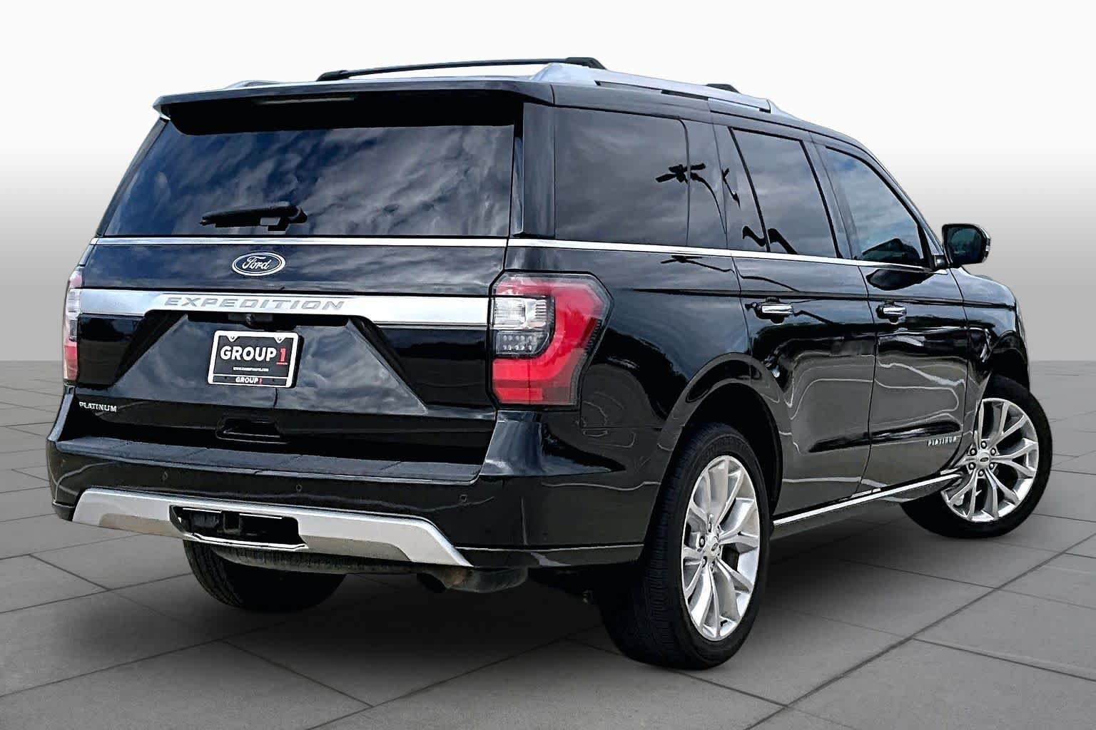 Used 2019 Agate Black Metallic Ford Platinum image 12