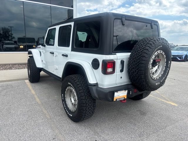 Used 2018 Bright White Clearcoat Jeep Unlimited Rubicon image 5