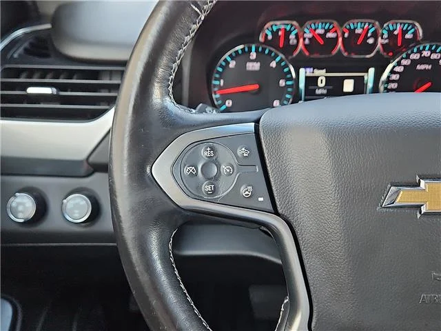 Used 2019 Shadow Gray Met Chevrolet LT 4x4 image 18
