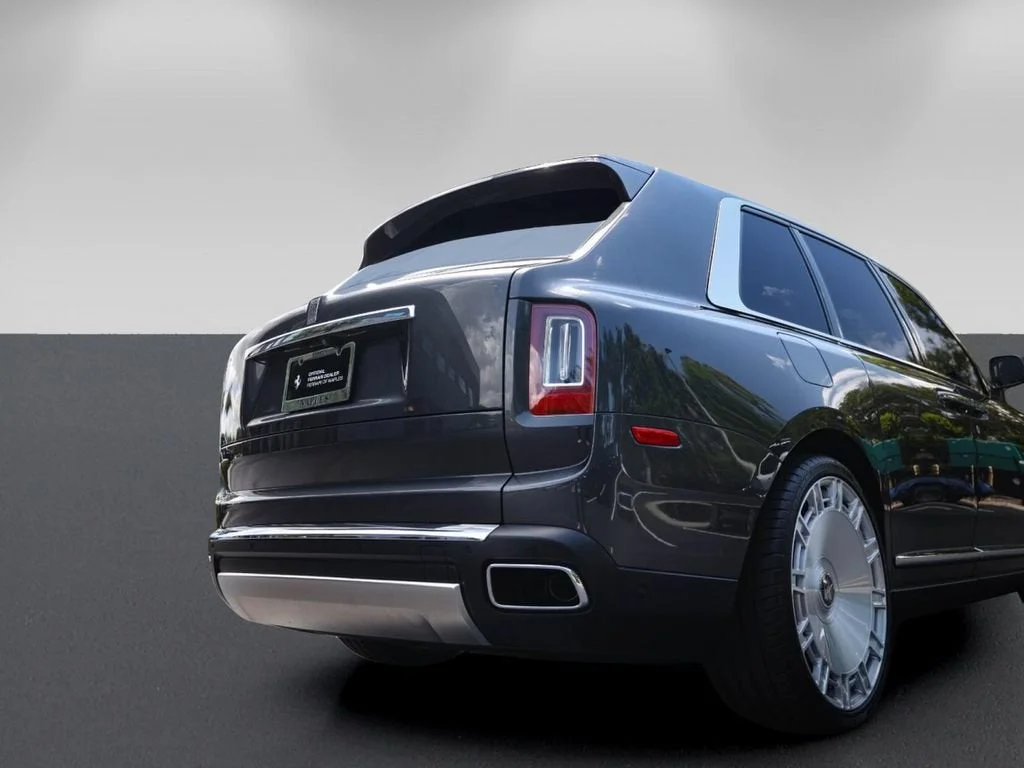 Used 2022 Gunmetal Rolls-Royce Base image 17
