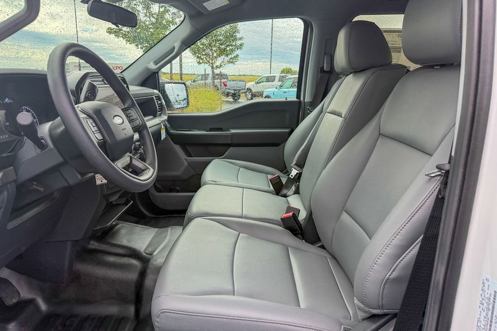 New 2026 Oxford White Ford XL image 12