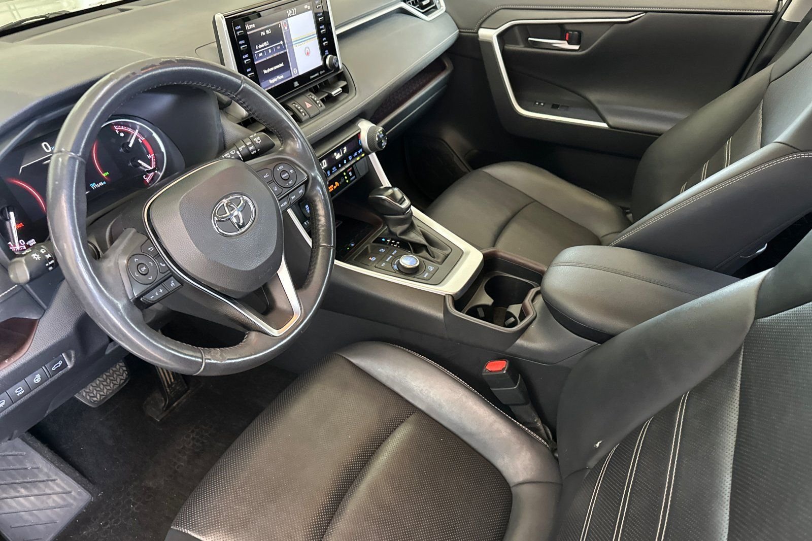 Used 2019 White Toyota Limited image 9
